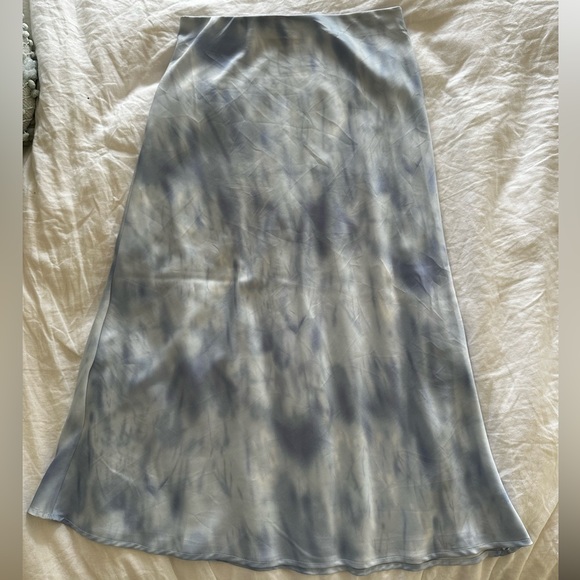 Black Tape satin sky blue skirt elastic waist - Picture 1 of 5
